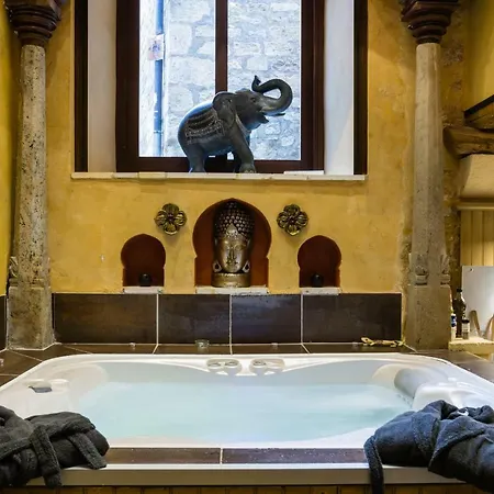 Jacuzzi Prive, Les 1001 Nuits A Sarlat Apartment Exterior photo